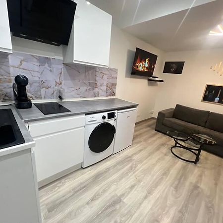 Maison Appartement Triplex Avec Jacuzzi Et Sauna Saint-Etienne  Luaran gambar