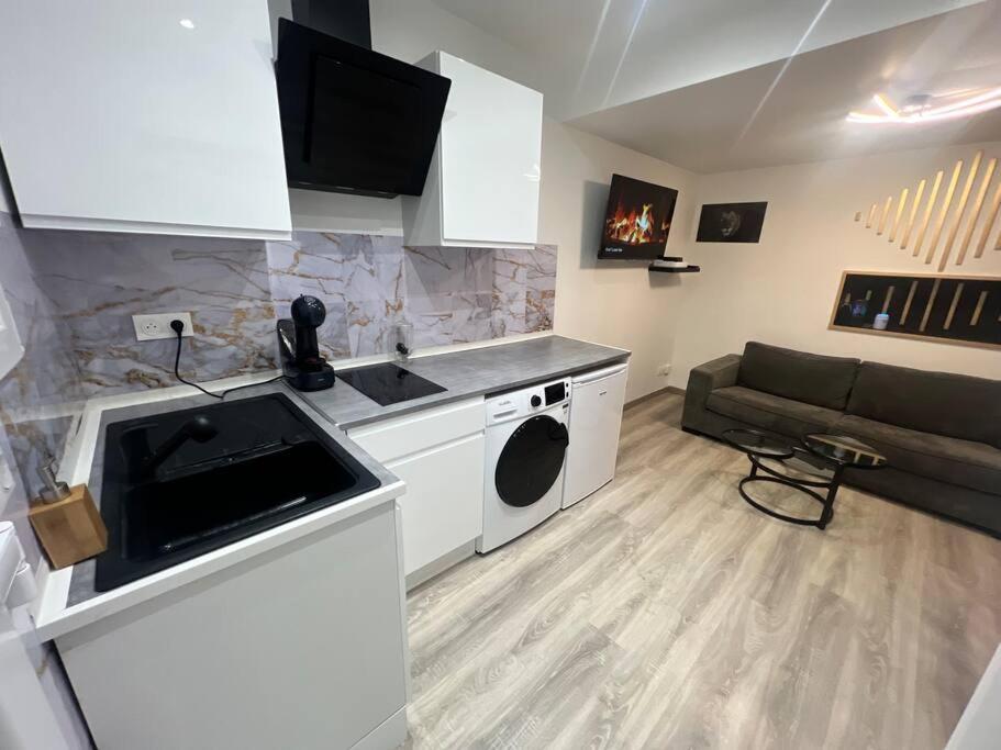 Maison Appartement Triplex Avec Jacuzzi Et Sauna Saint-Etienne  Luaran gambar