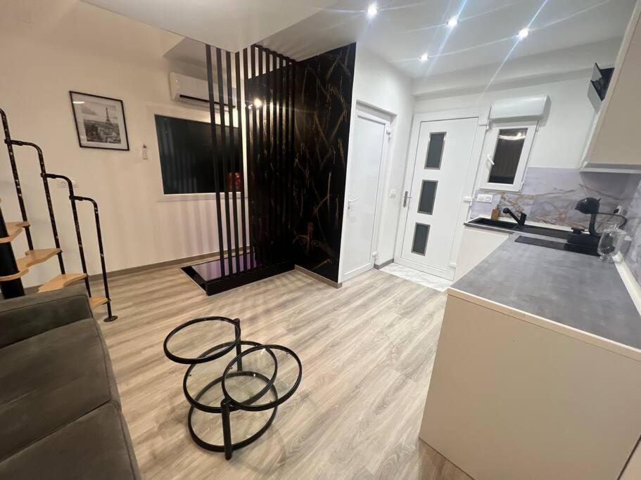 Maison Appartement Triplex Avec Jacuzzi Et Sauna Saint-Etienne  Luaran gambar